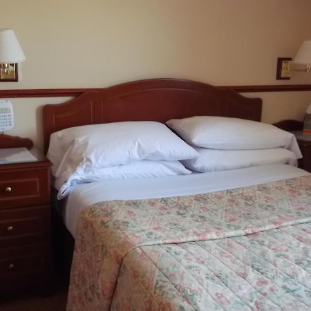 Caledonian Hotel Форт Аугустус Экстерьер фото