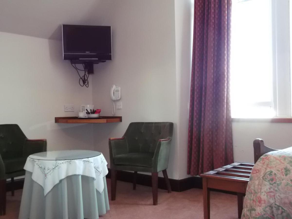 Caledonian Hotel Форт Аугустус Экстерьер фото